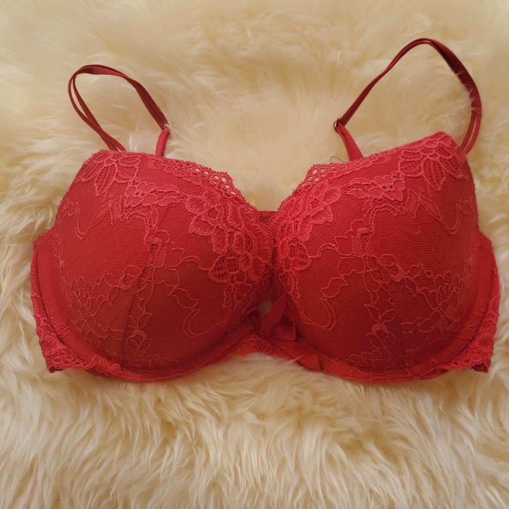Victoria's Secret Very Sexy Push Up Bra 36D